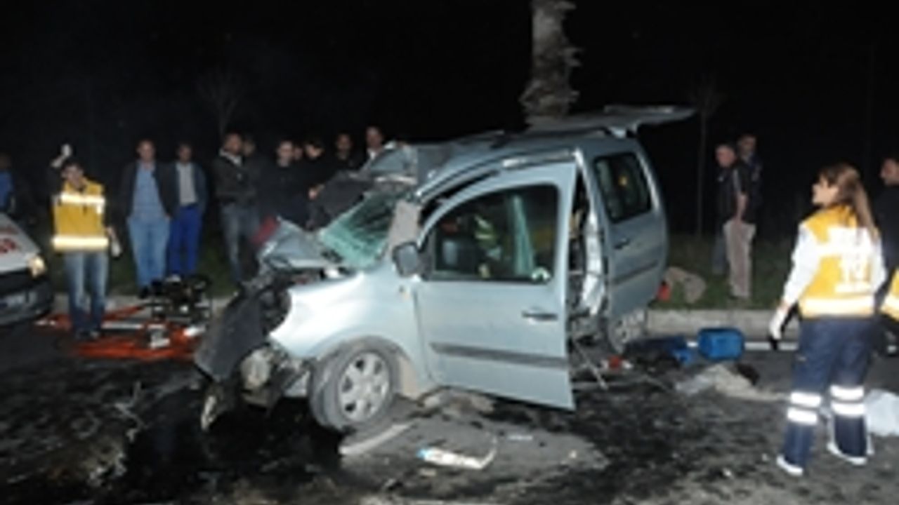 Tarsus'ta Trafik Kazası: 2 Ölü