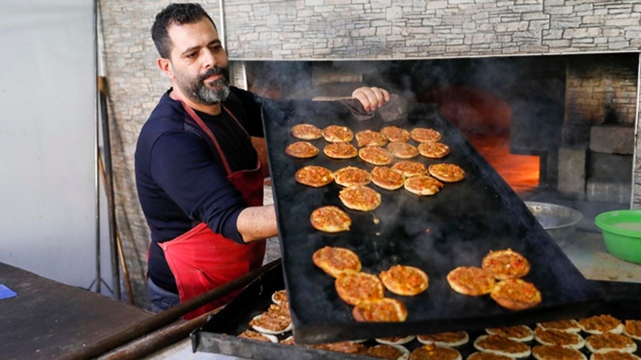 Tarsus Festivali’ne Esnaflardan Tam Not