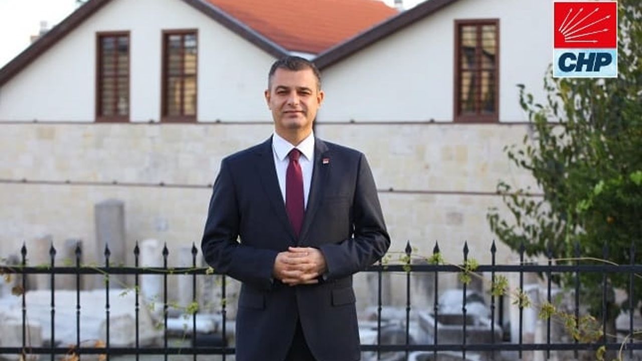 CHP Tarsus İlçe Başkanı Ozan Varal, Gazeteciliğin suç sayılmadığı, bir Türkiye Kuracağız
