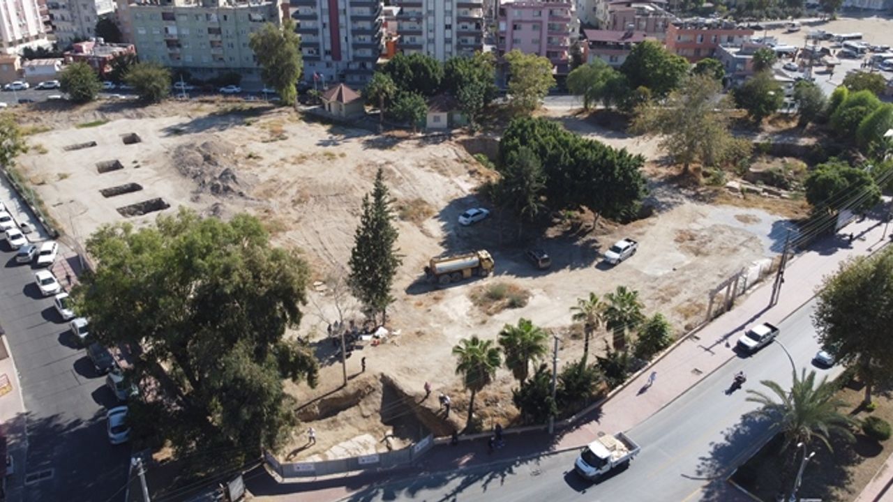 Tarsus Belediyesi Kent Meydanı İhalesi Gerçekleştirdi