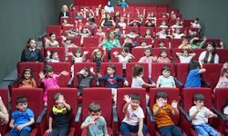 Tarsus’ta Minikler Tiyatro İle Buluşuyor