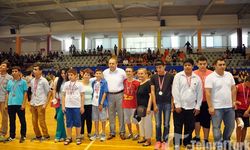Tarsus’ta Başarılı Sporculara Ödül Yağdı
