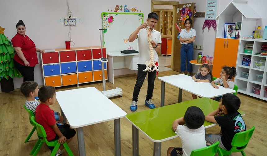 Tarsuslu Miniklere Postür (Skolyoz) Eğitimi